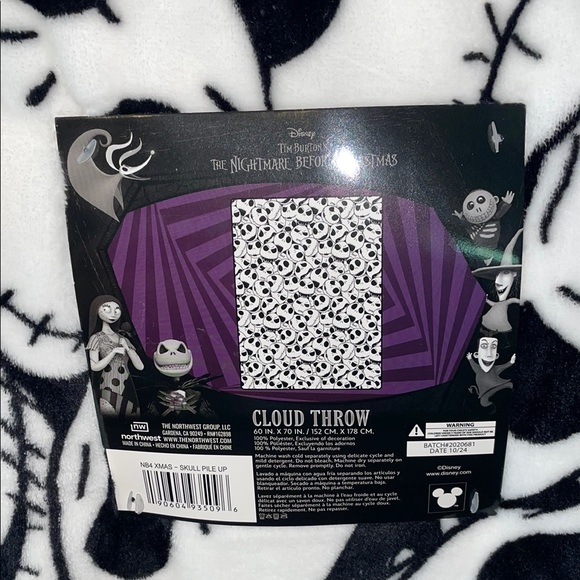 Nightmare Before Christmas Blanket - Picture 2 of 6